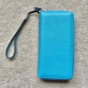 RFID Blocking Blue Zipper Travel Wallet